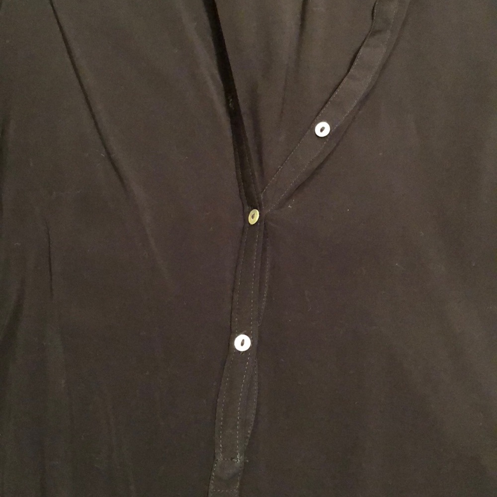 Zara Black top with buttons. Silky material - Picture 3 of 3